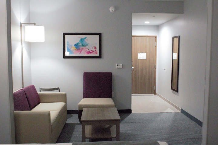 Room 17 of 28