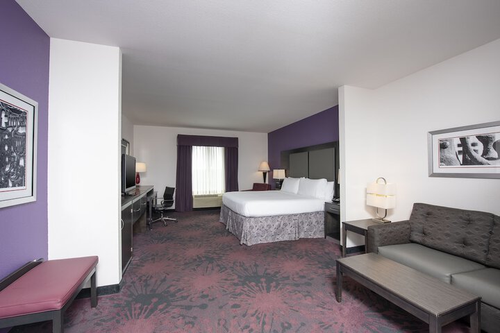 Room 17 of 52
