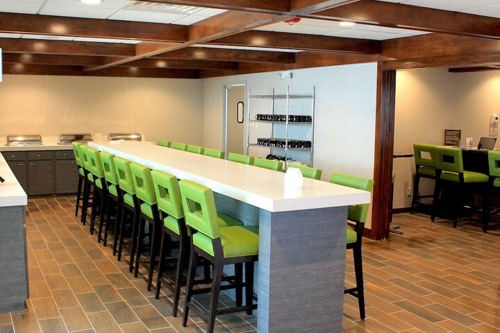 Wyndham Garden Fort Wayne