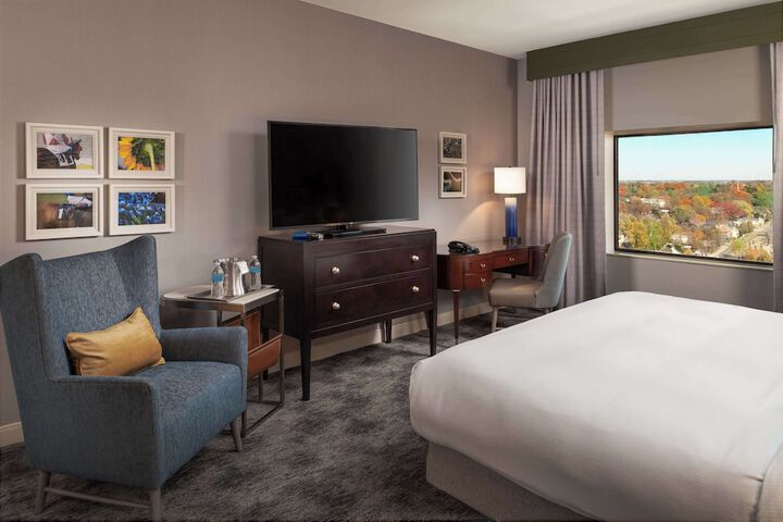 Hilton Lexington / Downtown