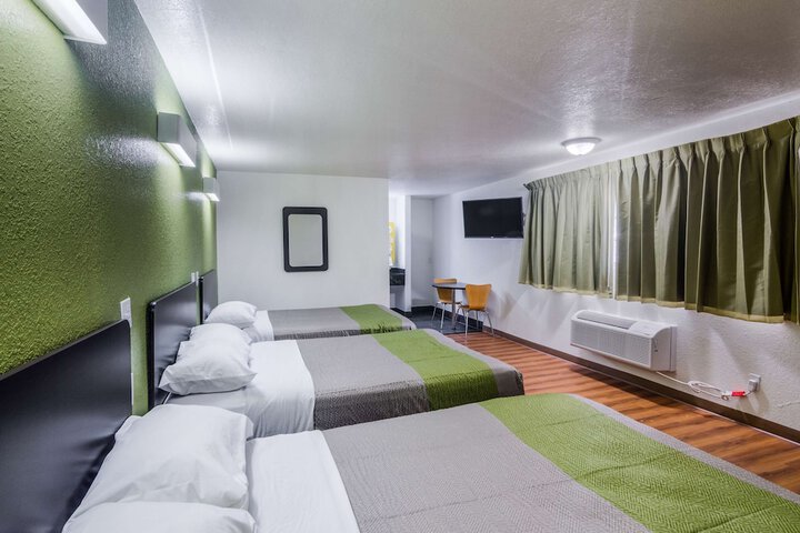 Room 16 of 31
