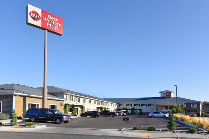Hotel 2 of 76
