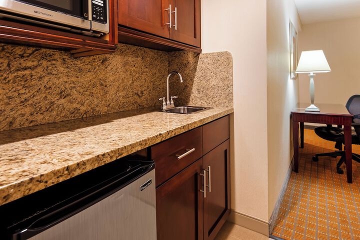 Best Western Plus West Covina Inn