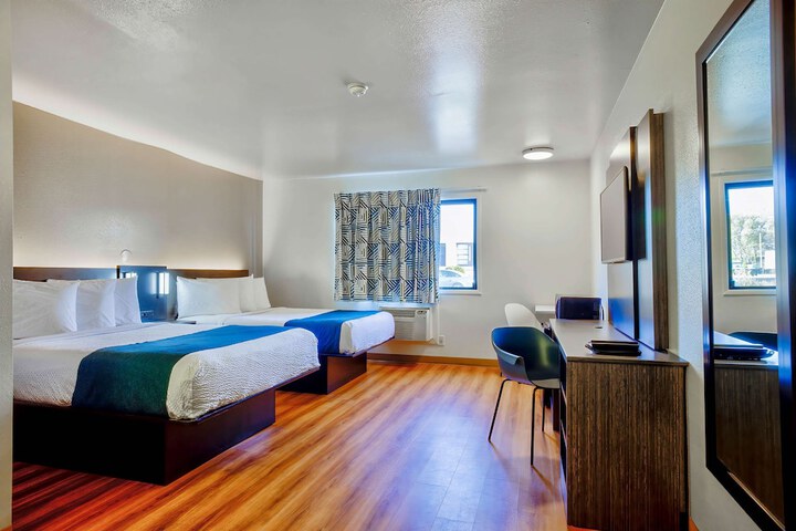 Room 22 of 31