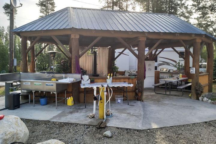 Blue River Cabins Campground & RV Park