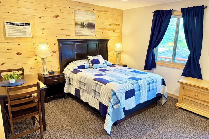 Mountain View Lodge & Cabins