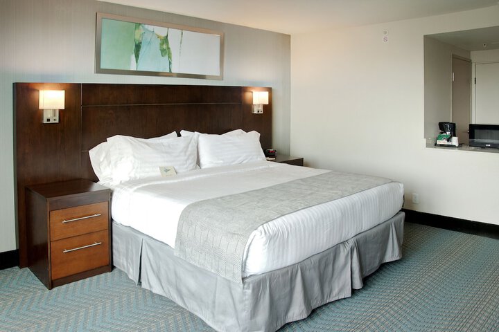 Room 37 of 67