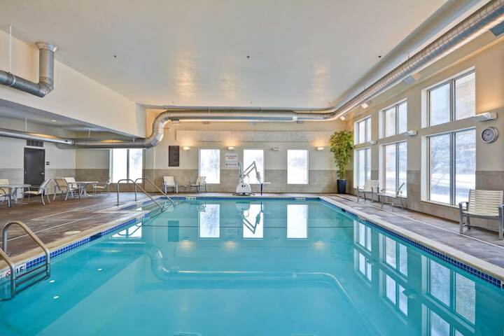 Hyatt Place Chicago / Naperville/Warrenville