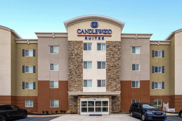 Hotel 2 of 49