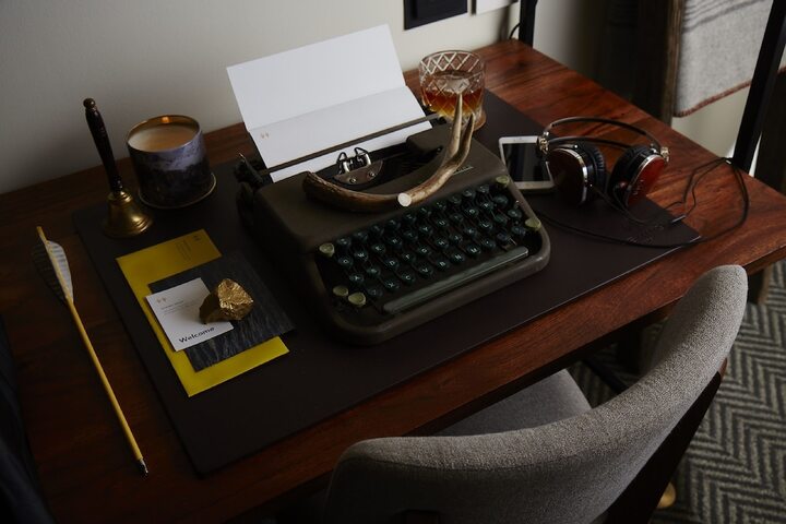 Room 17 of 52