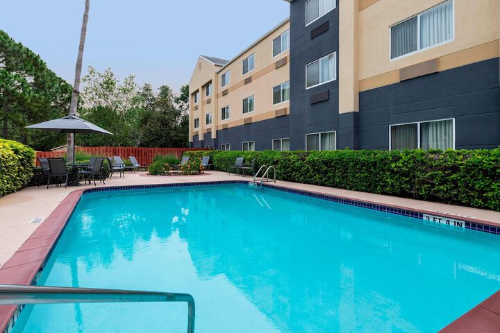 Pool 2 of 24