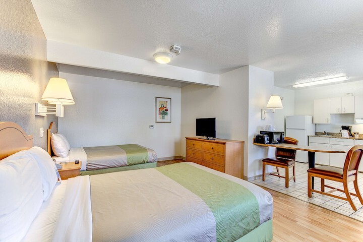 Room 27 of 28