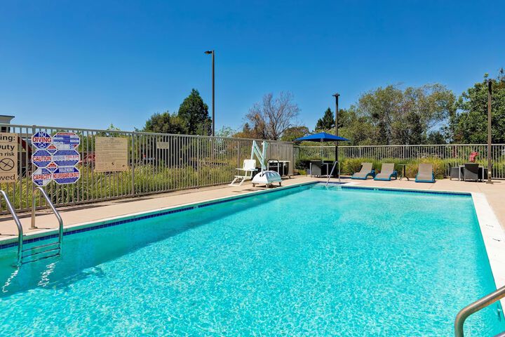Pool 5 of 33