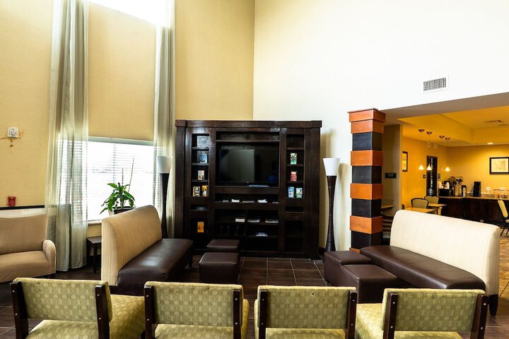 Rivers Inn & Suites