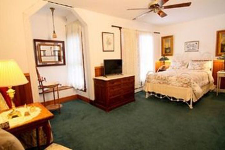 Washington Irving Inn