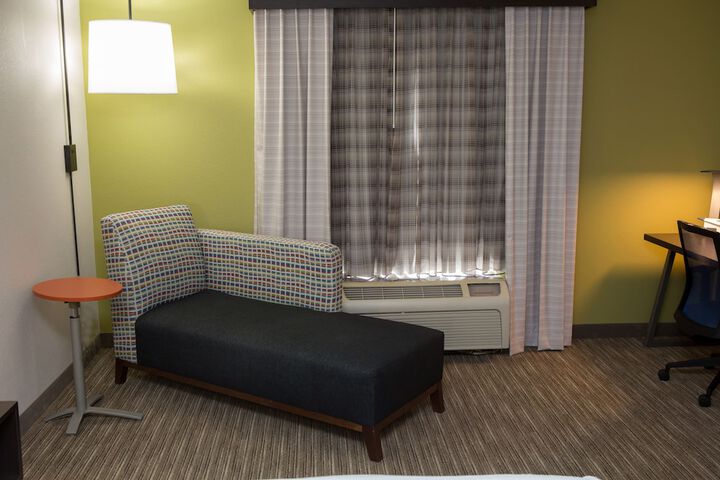 Room 57 of 75