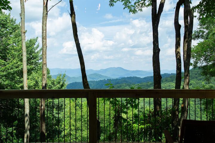 Elk & Embers Mountain Hideaway