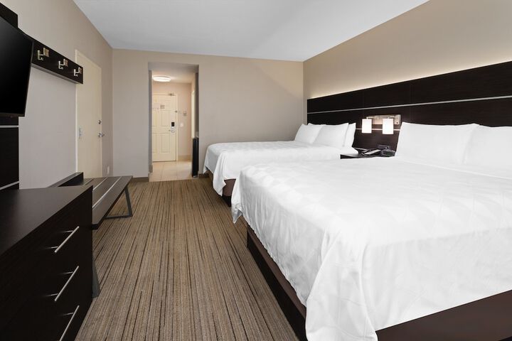 Room 43 of 57