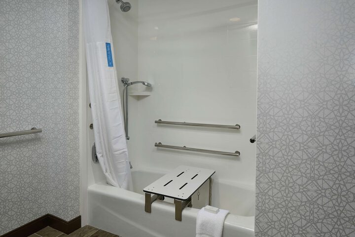 Room 15 of 31