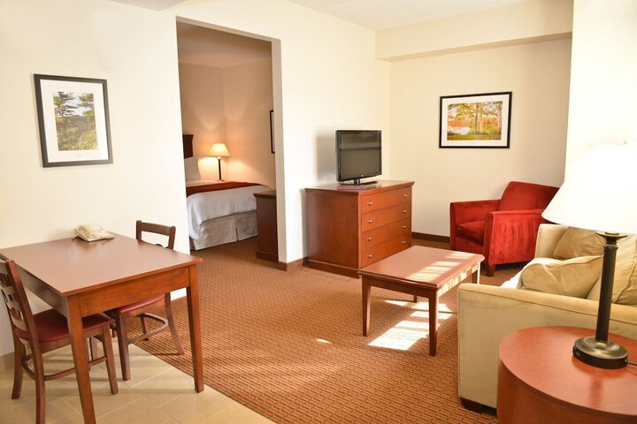 Room 33 of 72
