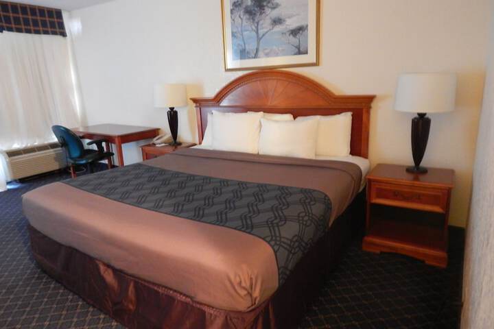 Room 27 of 27