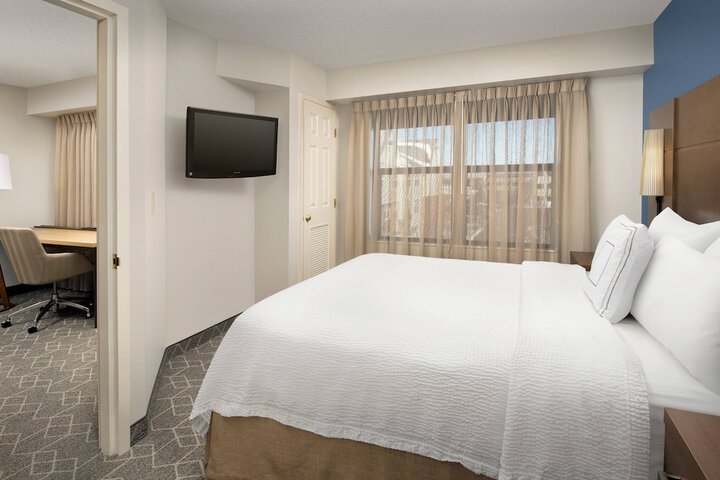 Room 19 of 29