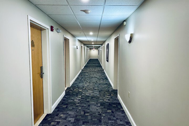 Ballroom/Hall 39 of 42