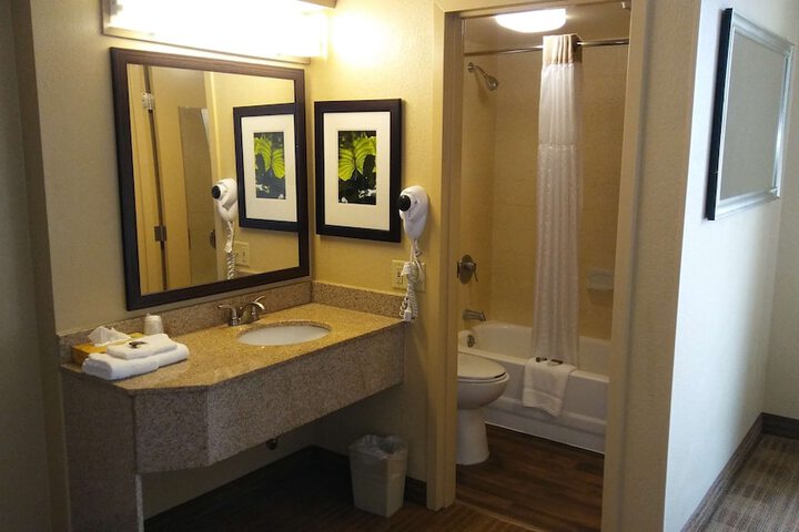 Room 22 of 30