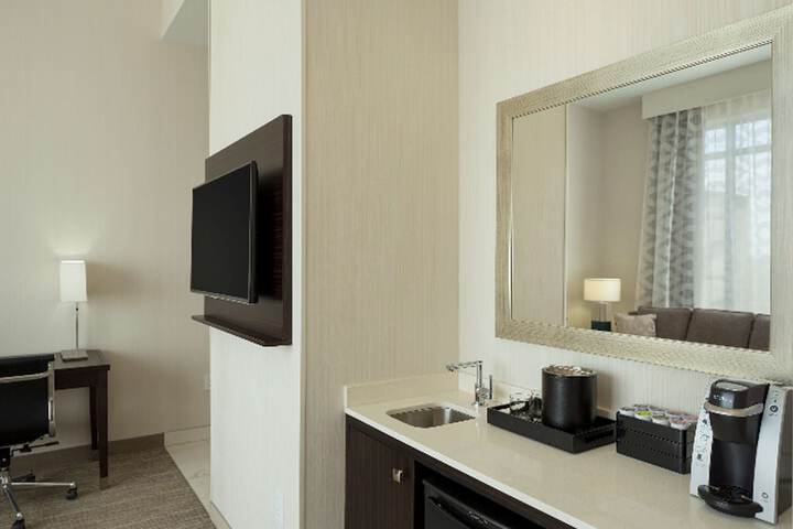 Embassy Suites Louisville Downtown