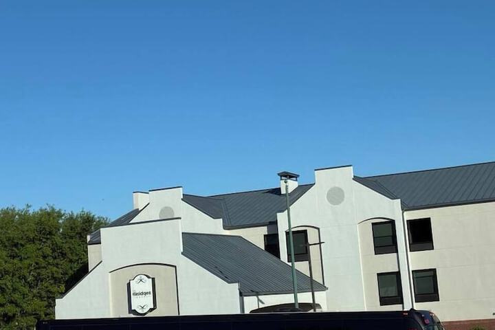 The Bridges Hotel