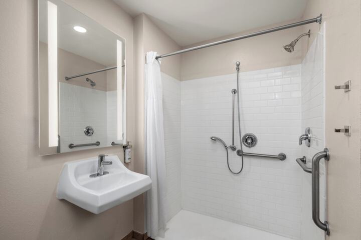 Candlewood Suites Mobile‑Downtown by IHG