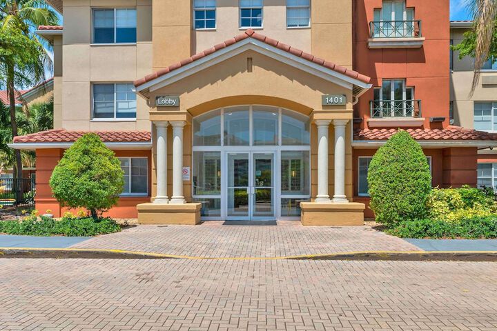 Hotel 2 of 35