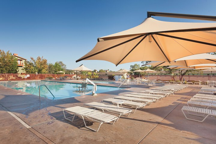 Pool 9 of 25