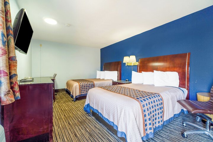 Room 42 of 59