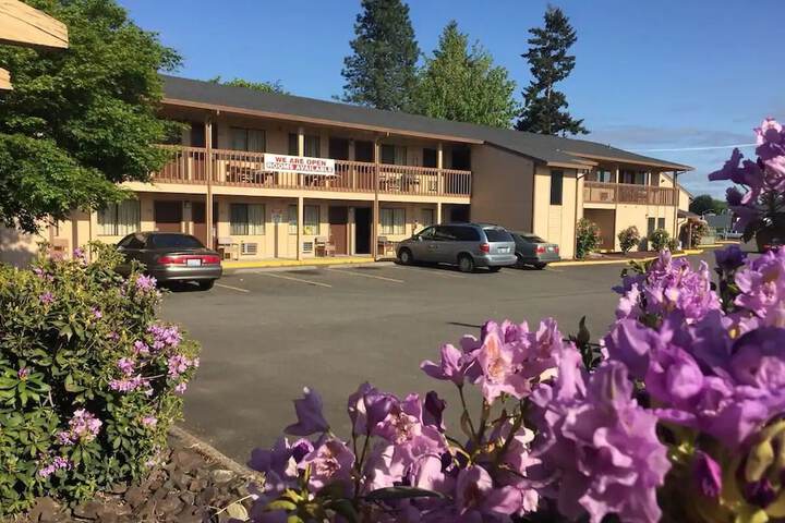Centralia Inn