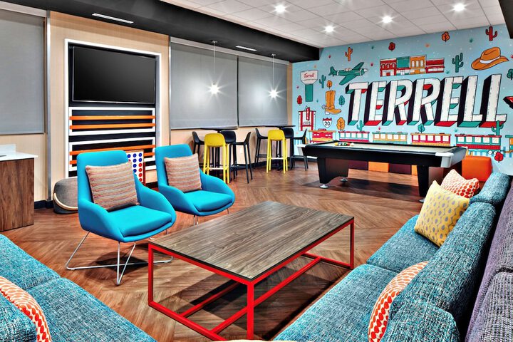 Hotel Interior 11 of 23