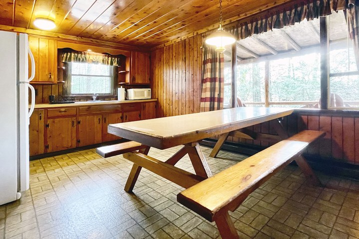 Mountain Springs Lake Resort