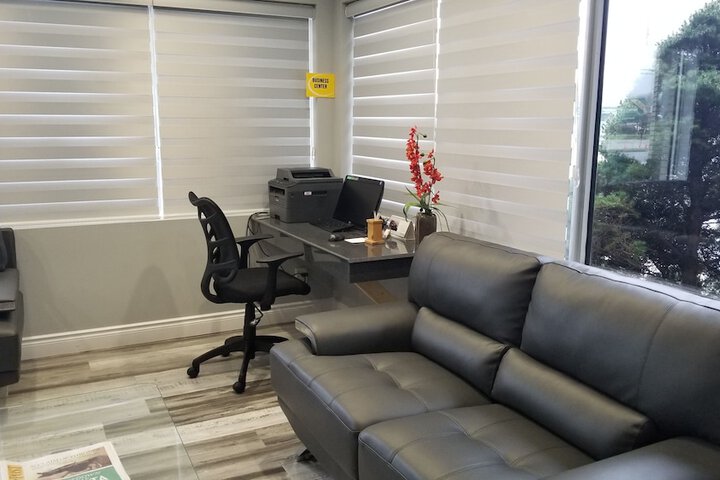 Business Center 42 of 54