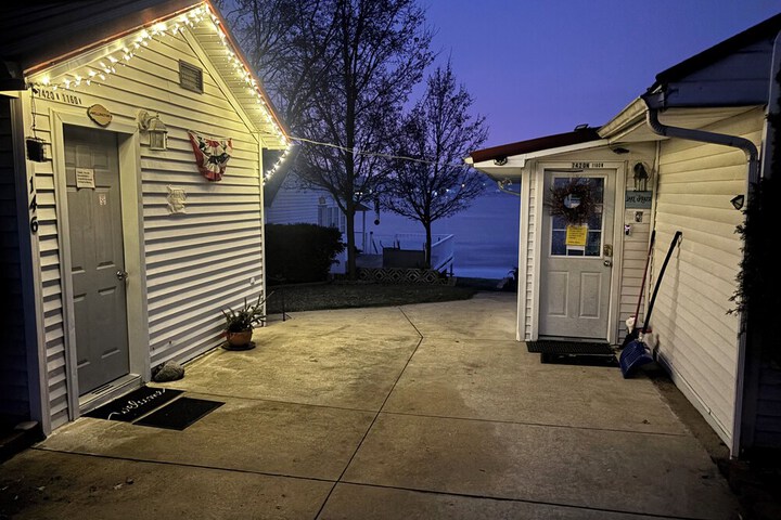 The Wellington Cottage