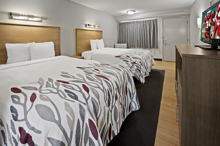 Room 9 of 24