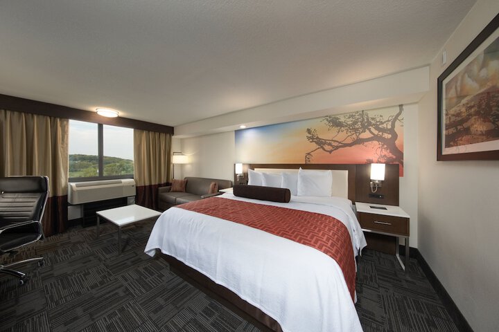 Holiday Inn Brookfield - ​​Milwaukee by IHG