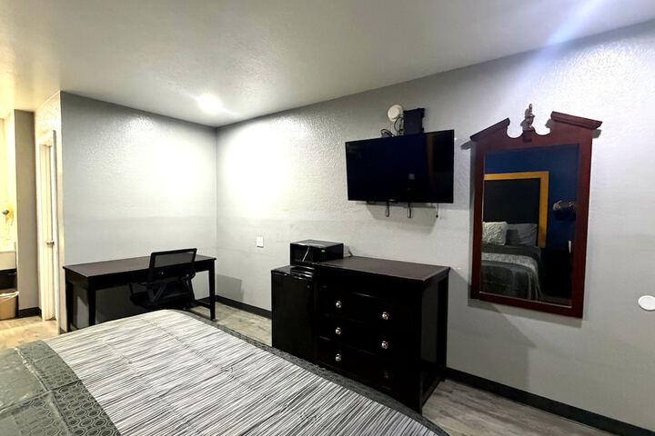 Coachmans Inn & Suites