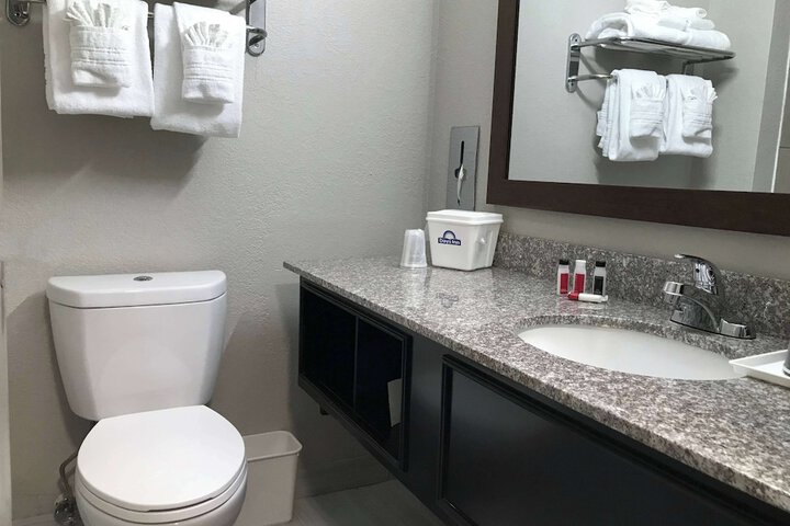 Room 7 of 46