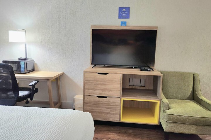 Days Inn by Wyndham Denham Springs-Baton Rouge East