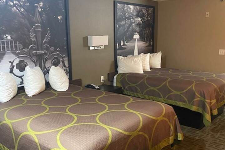 Room 17 of 30