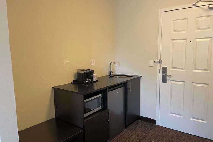Suburban Studios Melbourne Airport