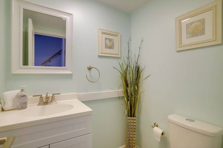 Walk / bike to Shore! Bethany Beach Haven w/ Pool