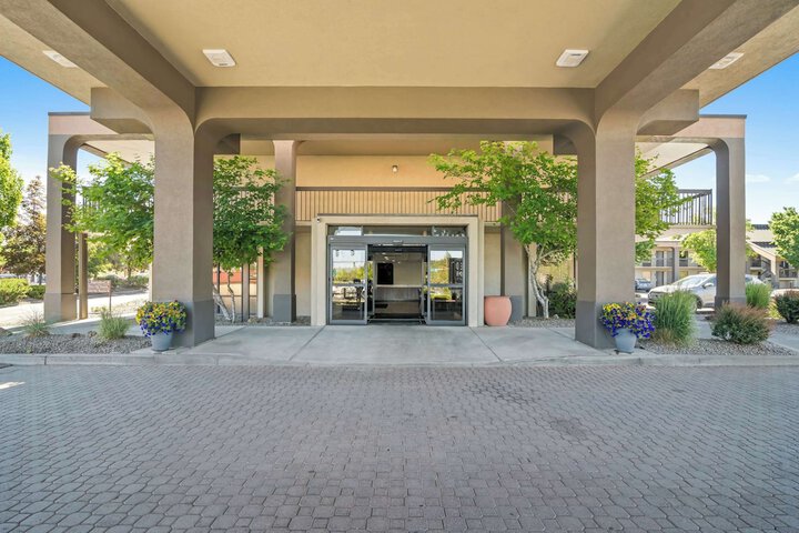 Hotel 5 of 43