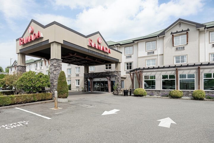 Ramada by Wyndham Surrey / Langley