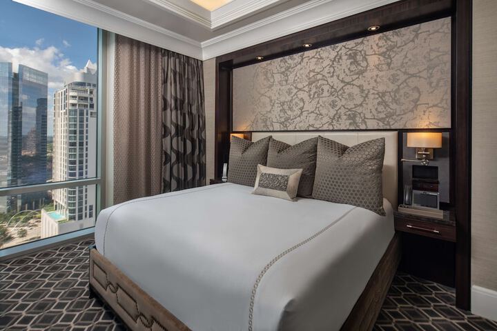 Room 54 of 87